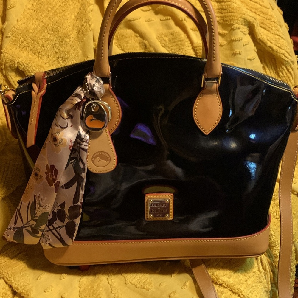 Dooney & Bourke Patent Bag w/Crossbody strap